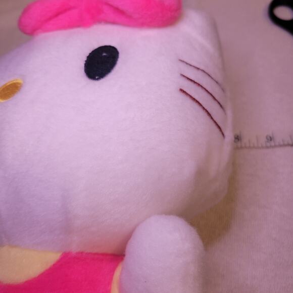 Hello Kitty 10 inch Love Cat Stuffed Plush Toy Pink White - Picture 4 of 9